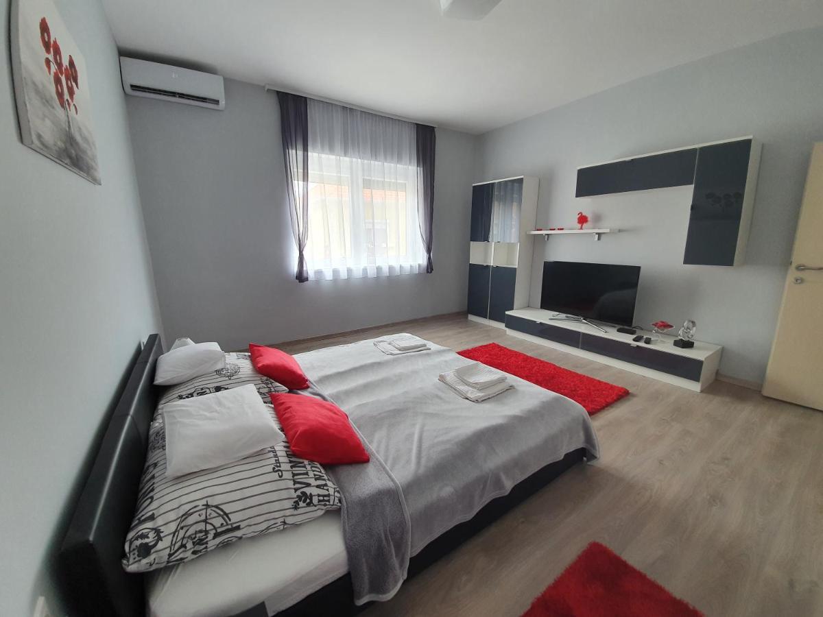 Flamingo Apartment Sárvár Eksteriør billede